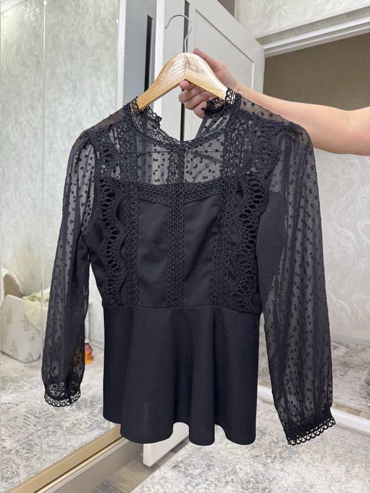 Блузка женская черного цвета