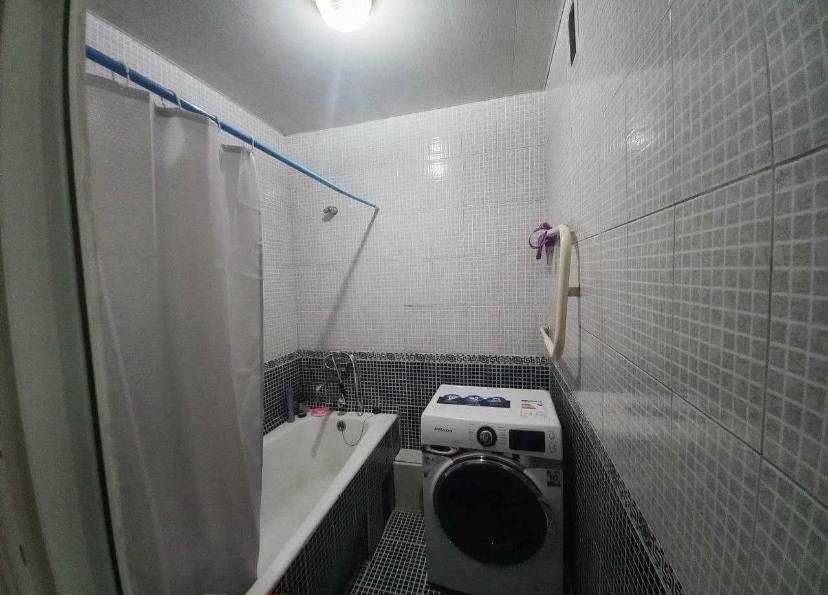 Юнусобод 19-квартал. 3 хоналик квартига Шерикликка 2та киз керак