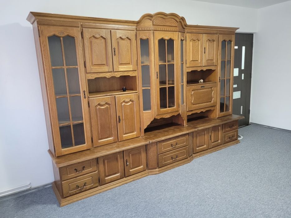 Închiriez  apartament 2 camere aradul nou