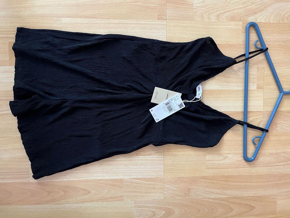 Чисто нови рокли Mango