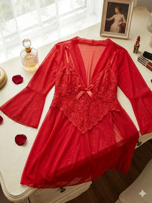 Женская одежда → Платья / Нижнее бельё