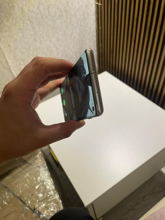 Самсунг s10 в хорошем состоянии