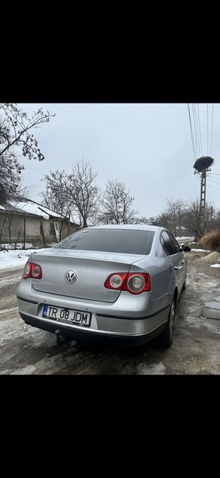 Vand sau schimb cu duba Passat B6