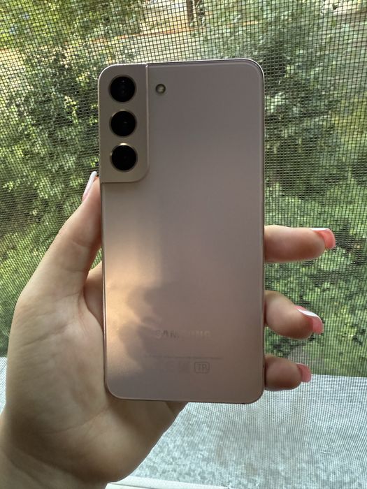Продам samsung galaxy s22 б/у
