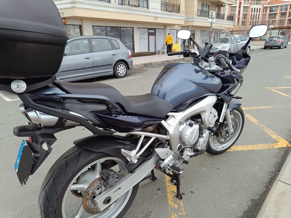 Продавам Yamaha FZ6 Fazer