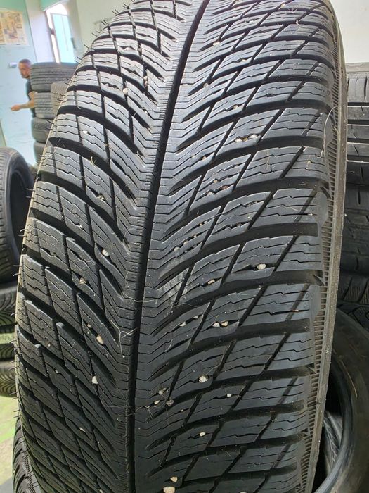 2 бр зимни 225/60/18 Michelin 2020г 8мм