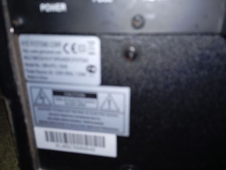 vand  statie cu  cinci boxse de la genius