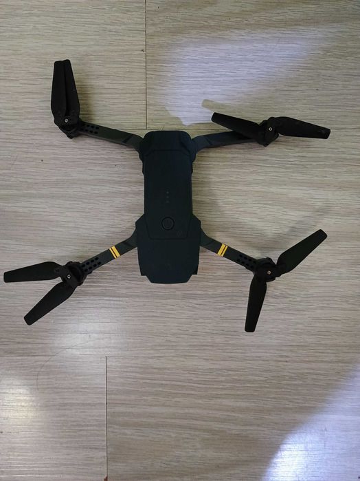 Дрон с камера за лупинги