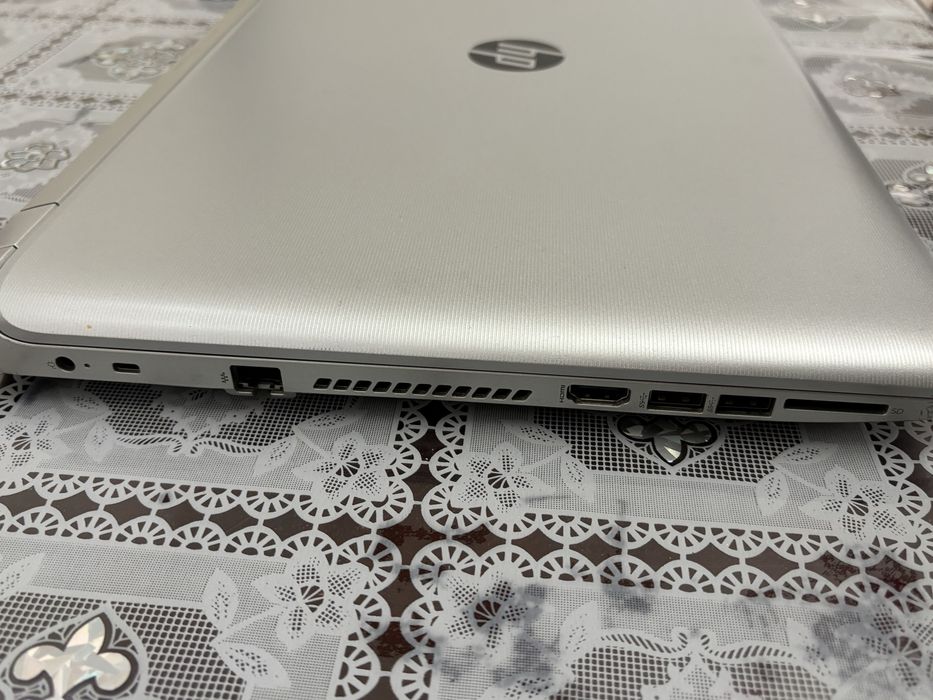 HP Pavilion 17 Notebook PC GeForce