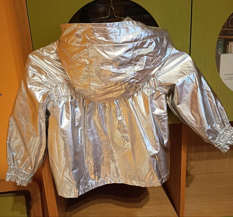 "Mayoral "- детско сребристо яке с качулка за момиче