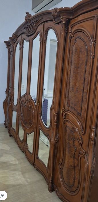 Спальный гарнитур Италия