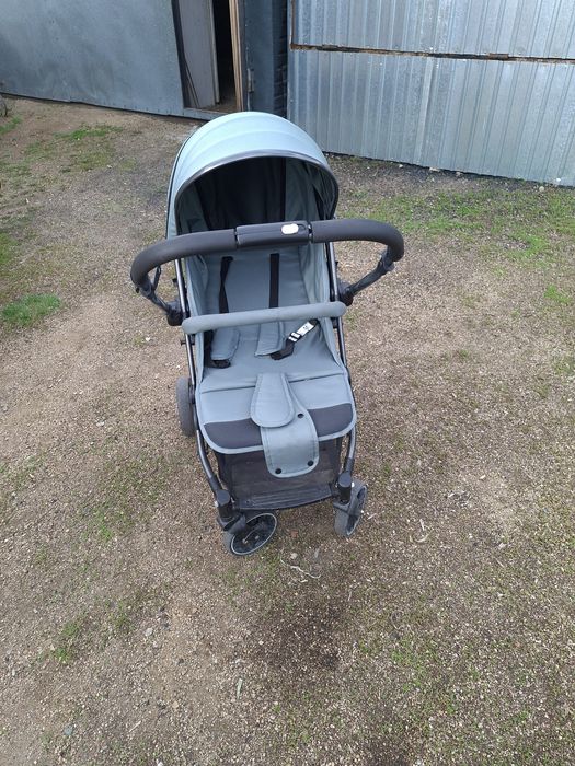 Продам детскую летнею коляску