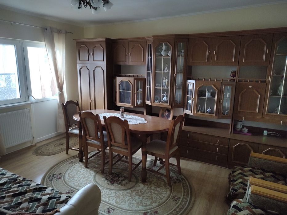 Vând apartament 2 camere etaj 2 decomandat