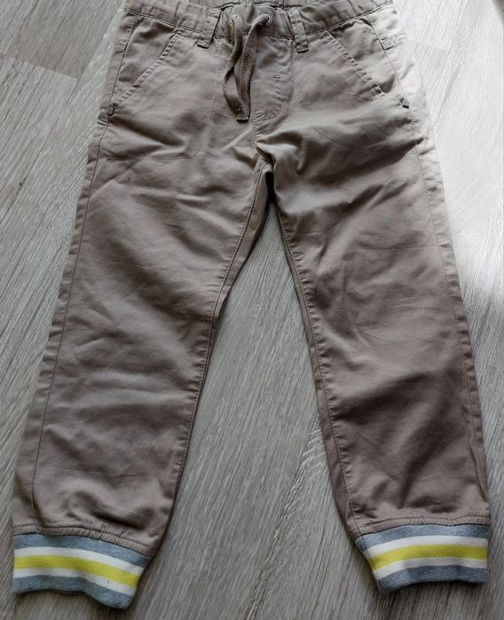 Лот 4 бр. панталони Benetton,H&M,LCWkiki -размер122