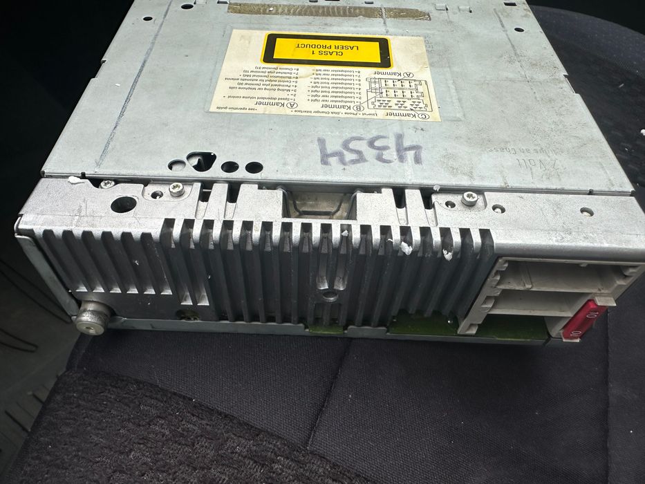 Оригинално радио Продавам аудио плеър Becker MEXICO BE 4337 работещо с код