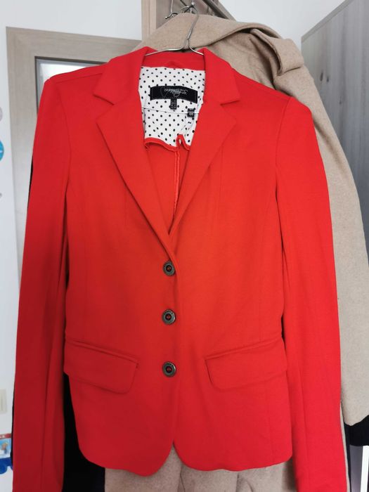 Lot 7 sacouri și un palton camel S dama