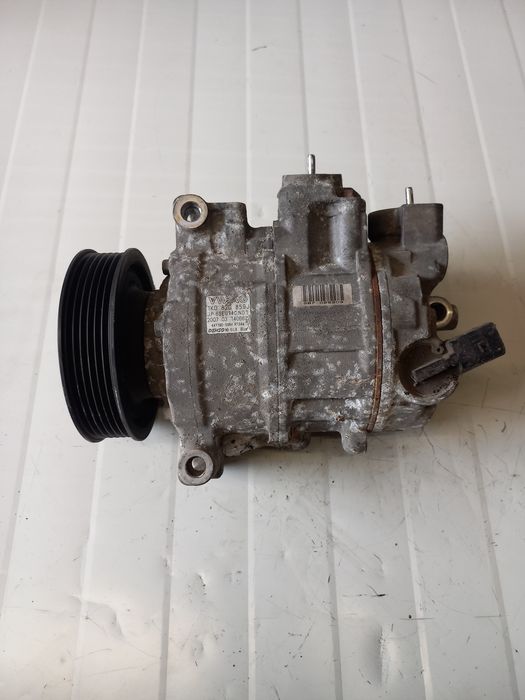 Компресор климатик Vw Golf 5 1.4i