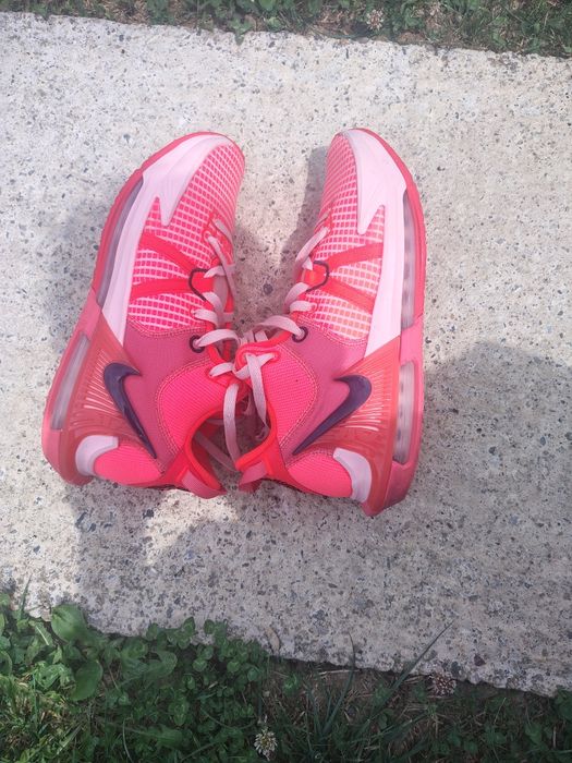 Nike Lebron Witness 7 BRIGHT CRIMSON