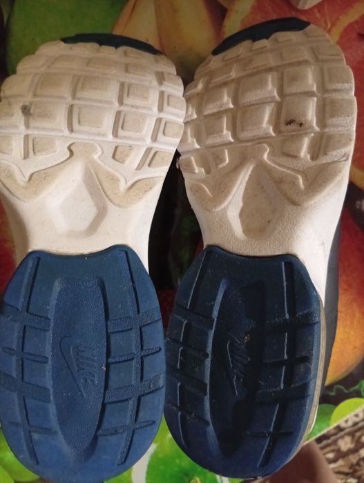 Adidași Nike  SH