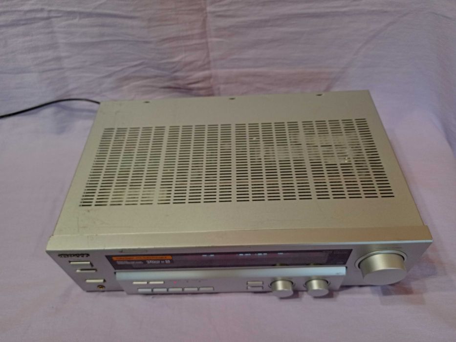 Продавам ресивър KENWOOD