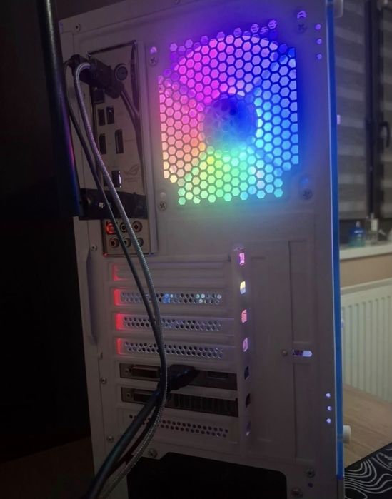 PC+monitor+mouse+tastatura
