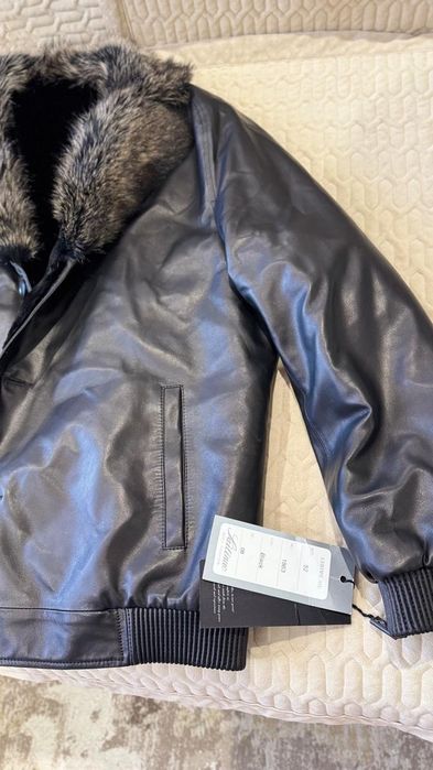 Кожанный бомбер с мехом