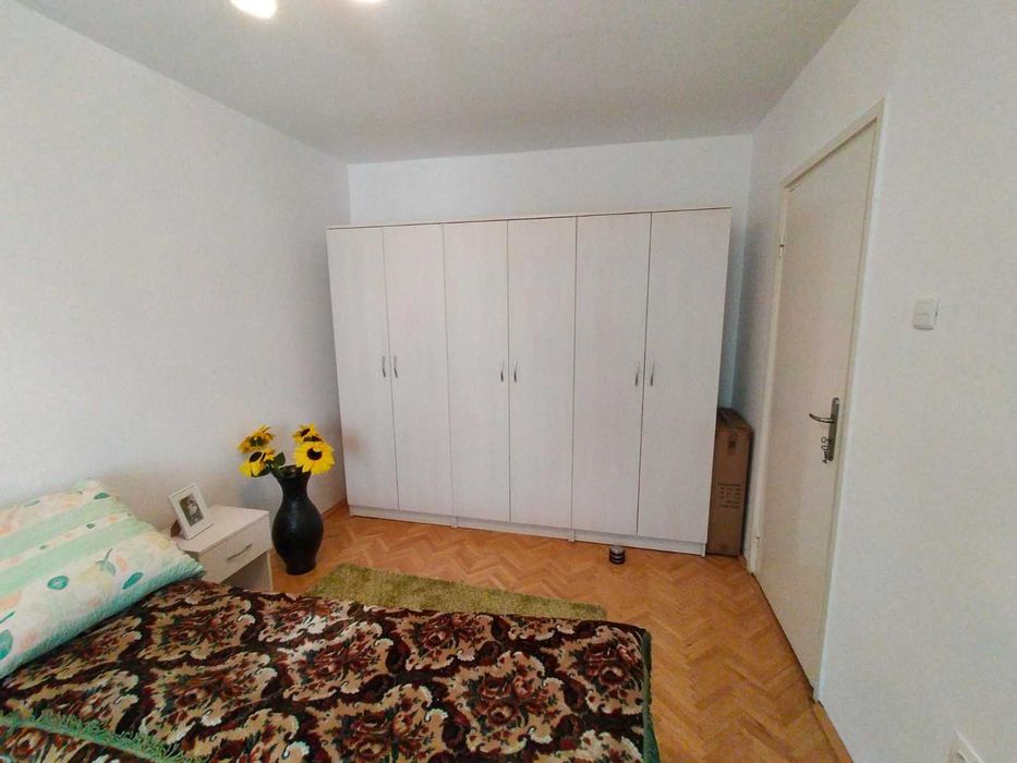 Vand ap 3 camere Spital Judetean