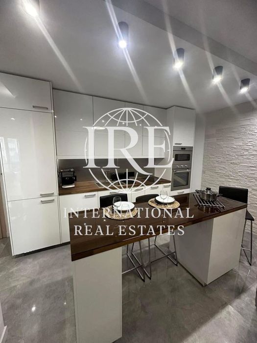 Продава се Двустаен апартамент в Варна, Аспарухово - 62 кв.м за 1193 €/кв.м - Снимка #2