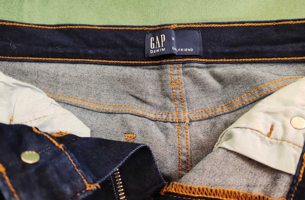 Blugi Gap Girlfriend - Dark Indigo, Marime 36, W27