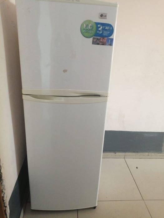 Продам холодильник