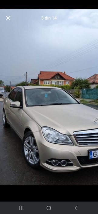 Mercedes- Benz C200 CGI