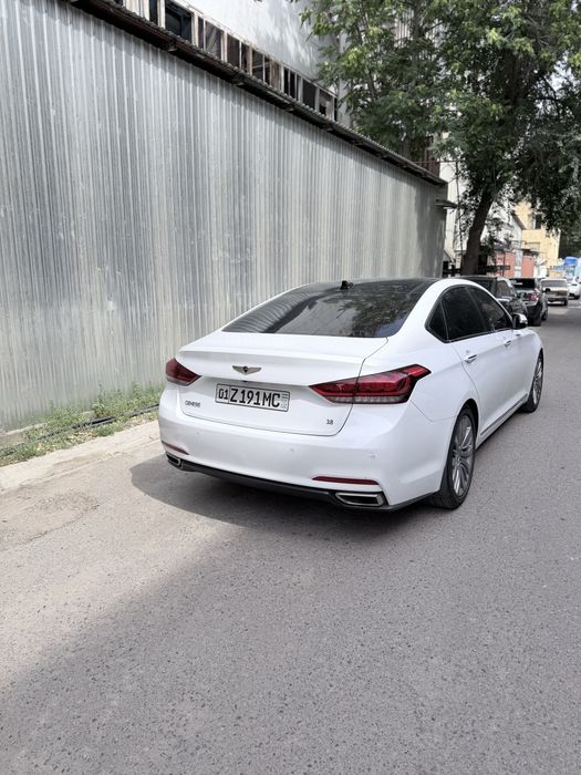 Hyundai Genesis g80