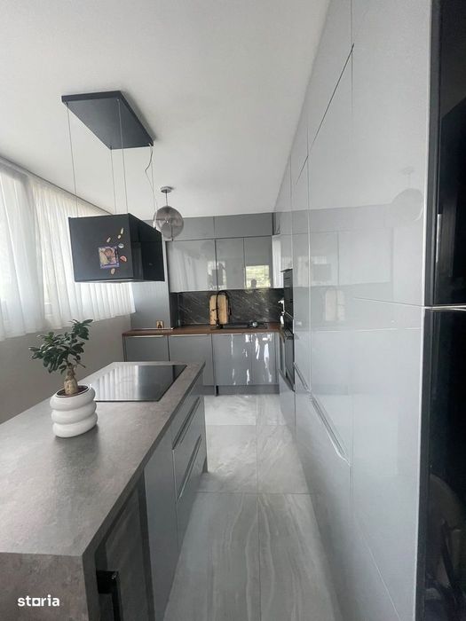 Vânzare Penthouse Apartament 3 camere separate Bucătărie Garaj inclus