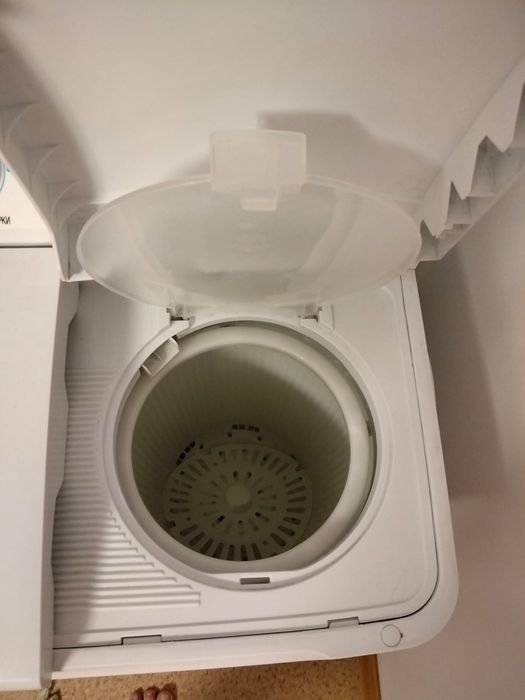 Продам стиральную машинку