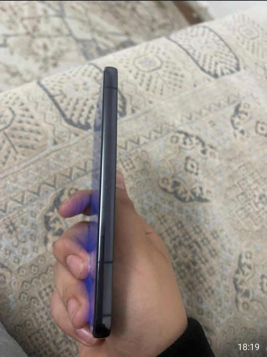 Samsung S22 256/8