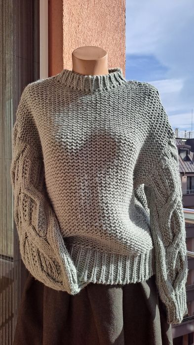 Вълнена пола и пуловер,р-р М