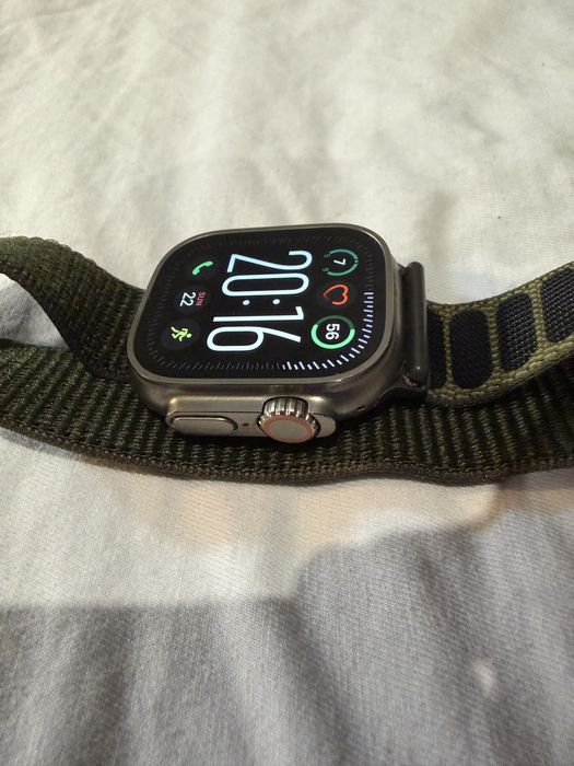 Apple Watch Ultra 2 49mm Titanium – като нов, пълен комплект