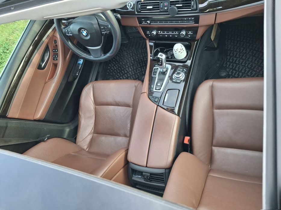 Продавам БМВ Ф10/3000куб/Бензин