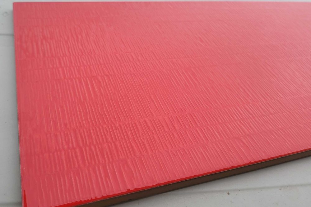 Faianta rosie  20× 40 cm