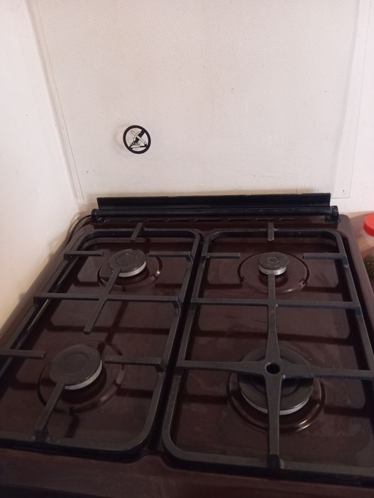 Artel gaz plita holati ideal