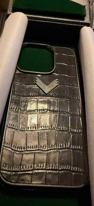 Vand husa velante iphone 14 pro