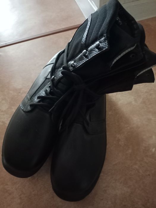 Продам берцы (новый)
