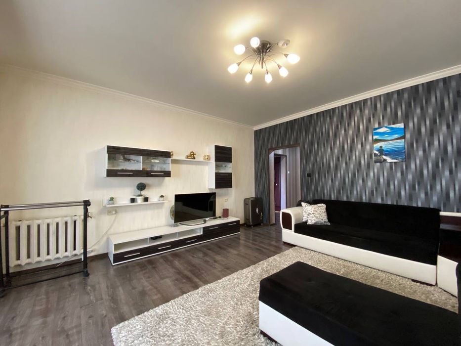 Продажа Метро Ойбек 2/9/9 отдельный  вход