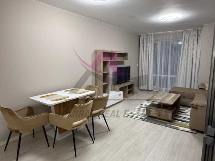 Чисто нов -двустаен -Зимно кино