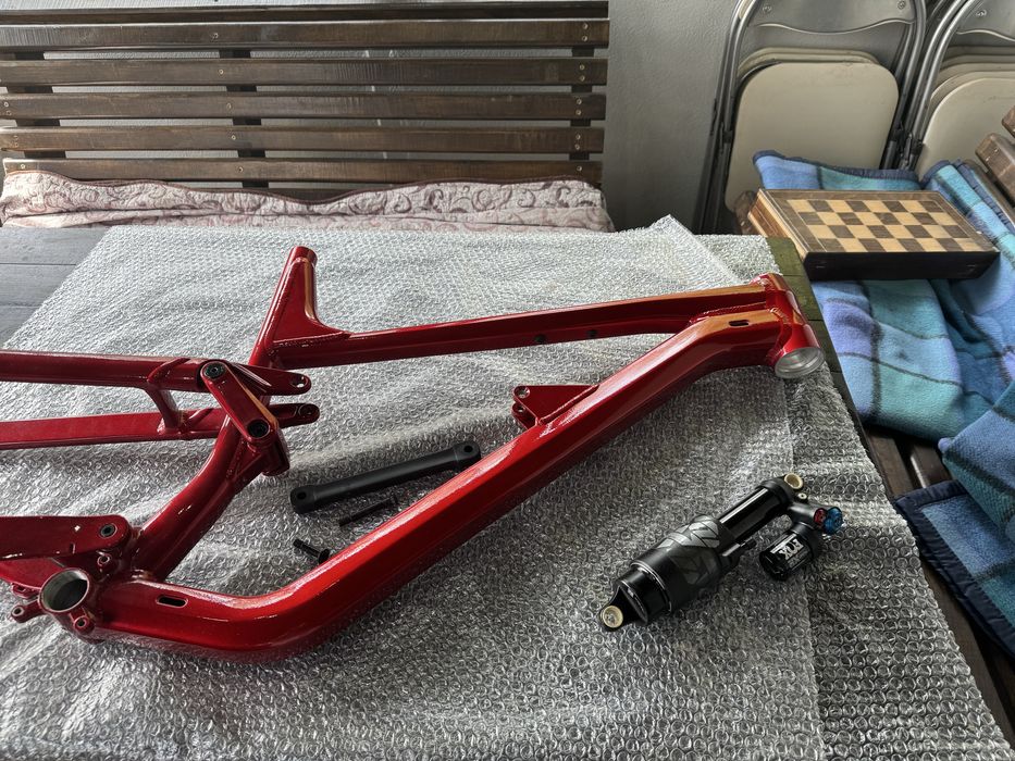 Cadru Canyon Torque 5 AL 2023 - Mărime XL - Custom Candy Red (Tot cu shock)