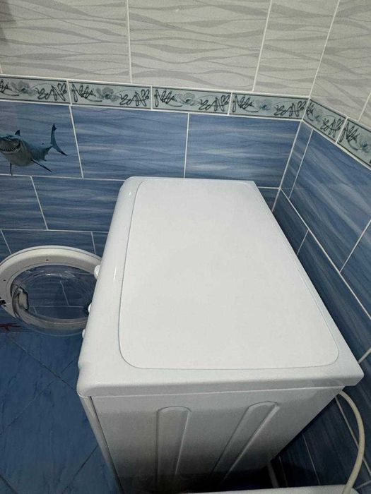 Машинка стиральная INDESIT