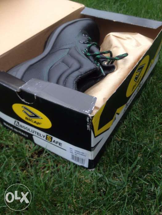 Bocanci  Ghete  Echipament