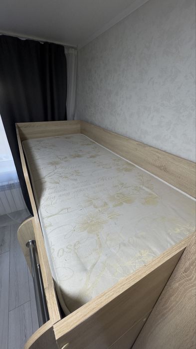 Продам двухъярусную кровать