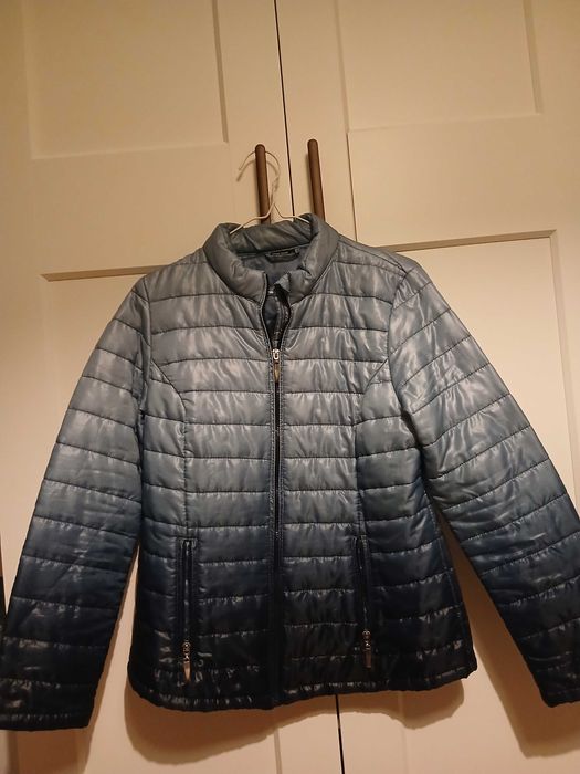 Дамско преходно яке