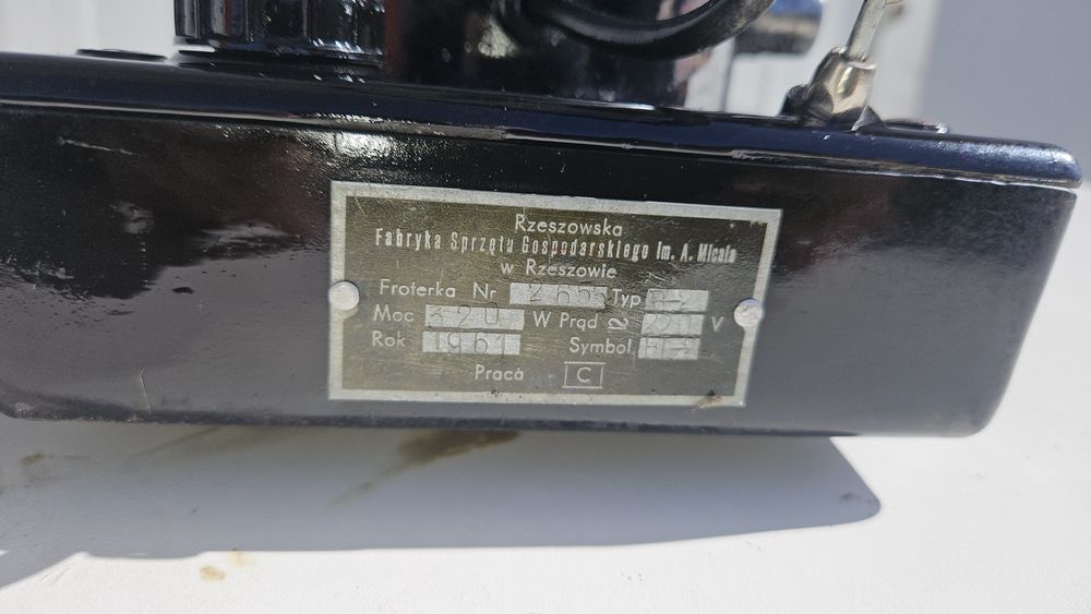 Masina lustruit podele / Frontieră Rzeszow Polonia 1961